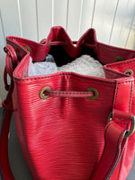 Louis Vuitton Noé GM Epi Leather Shoulder Bag – Red