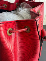 Louis Vuitton Noé GM Epi Leather Shoulder Bag – Red