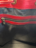 Louis Vuitton Noé GM Epi Leather Shoulder Bag – Red